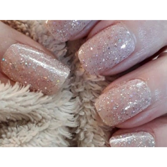 Tiny + Shiny Color Street dry nail polish petite strips glittery pink feminine - Picture 3 of 3